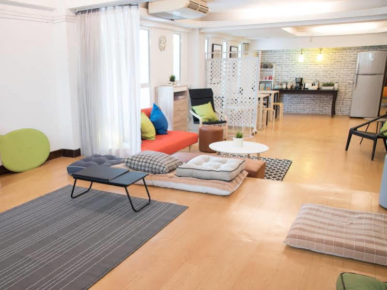Bed & Body Hostel Bangkok Exterior foto